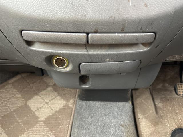 タント Ｘ　４ＷＤ　キーレスエントリー　電動格納ミラー　ベンチシート　ＡＴ　ＡＢＳ　ＣＤ　ＭＤ　アルミホイール　衝突安全ボディ　エアコン　パワーステアリング　パワーウィンドウ（38枚目）