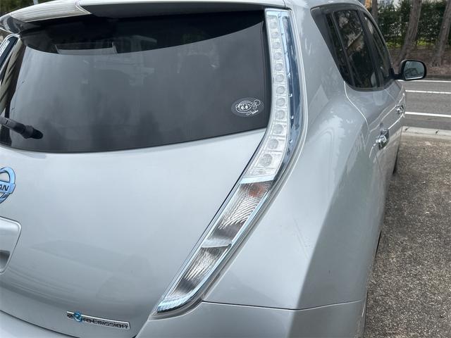 リーフ Ｘ　バックカメラ　ナビ　オートクルーズコントロール　スマートキー　電動格納ミラー　シートヒーター　ＣＶＴ　盗難防止システム　衝突安全ボディ　ＡＢＳ　ＥＳＣ　ＣＤ　ミュージックプレイヤー接続可　エアコン（27枚目）