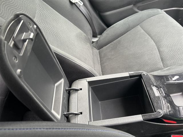 リーフ Ｘ　バックカメラ　ナビ　オートクルーズコントロール　スマートキー　電動格納ミラー　シートヒーター　ＣＶＴ　盗難防止システム　衝突安全ボディ　ＡＢＳ　ＥＳＣ　ＣＤ　ミュージックプレイヤー接続可　エアコン（42枚目）