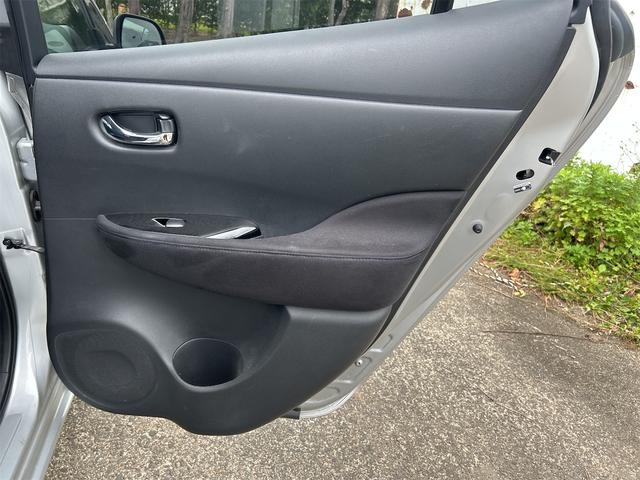 リーフ Ｘ　バックカメラ　ナビ　オートクルーズコントロール　スマートキー　電動格納ミラー　シートヒーター　ＣＶＴ　盗難防止システム　衝突安全ボディ　ＡＢＳ　ＥＳＣ　ＣＤ　ミュージックプレイヤー接続可　エアコン（48枚目）