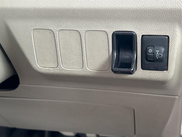 ミラ 　電動格納ミラー　ＡＴ　ＣＤ　エアコン　パワーステアリング（9枚目）