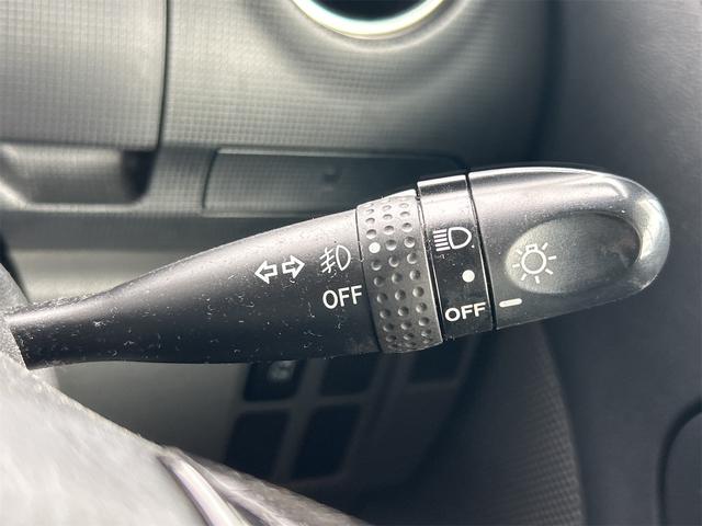 タント カスタムＸリミテッド　電動スライドドア　ＨＩＤ　スマートキー　電動格納ミラー　シートヒーター　ベンチシート　ＣＶＴ　盗難防止システム　ＡＢＳ　ＣＤ　ミュージックプレイヤー接続可　アルミホイール　衝突安全ボディ　エアコン（41枚目）