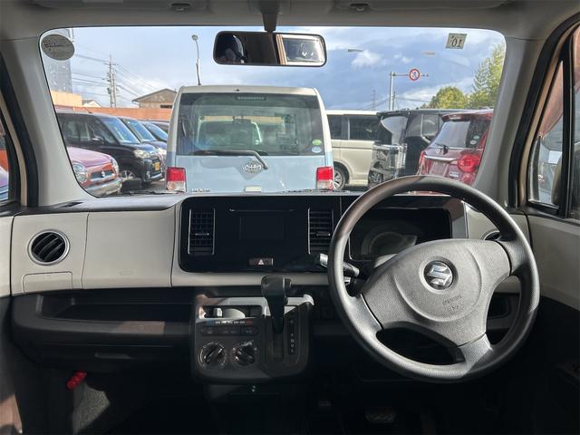 ＭＲワゴン Ｇ　バックカメラ　キーレスエントリー　電動格納ミラー　ベンチシート　ＣＶＴ　盗難防止システム　ＡＢＳ　ＣＤ　ＵＳＢ　衝突安全ボディ　エアコン　パワーステアリング　パワーウィンドウ（2枚目）