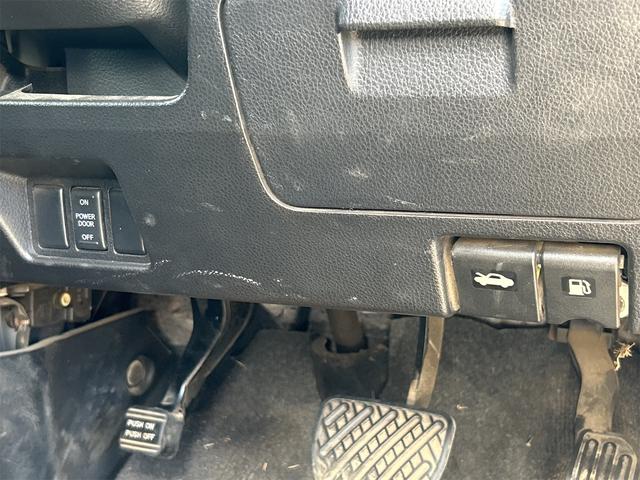 セレナ ハイウェイスター S-ハイブリッド Vセレクション バックカメラ ナビ TV オートクルーズコントロール 両側電動スライドドア オートライト HID スマートキー 電動格納ミラー 後席モニター 3列シート ウォークスルー CVT アルミホイール(61枚目)