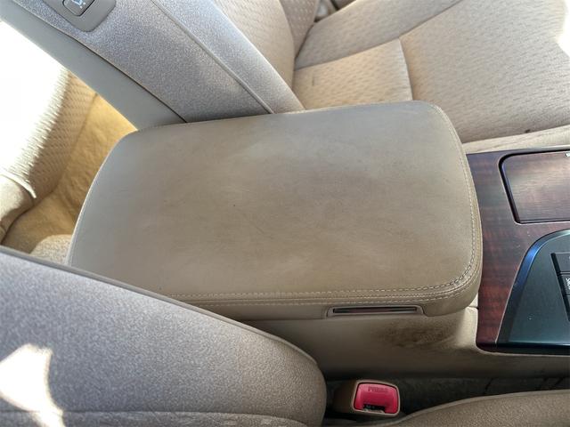 クラウン ロイヤルサルーン ドライブレコーダー ETC クリアランスソナー オートクルーズコントロール バックカメラ ナビ アルミホイール HID AT スマートキー 電動格納ミラー 盗難防止システム パワーシート(39枚目)