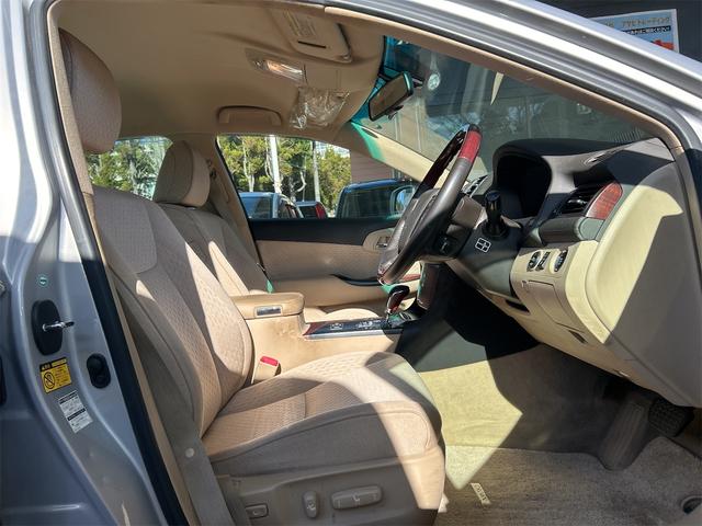 クラウン ロイヤルサルーン ドライブレコーダー ETC クリアランスソナー オートクルーズコントロール バックカメラ ナビ アルミホイール HID AT スマートキー 電動格納ミラー 盗難防止システム パワーシート(45枚目)