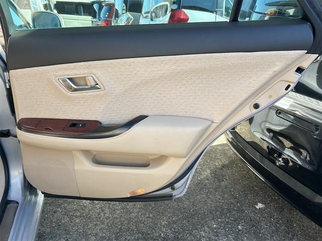 クラウン ロイヤルサルーン ドライブレコーダー ETC クリアランスソナー オートクルーズコントロール バックカメラ ナビ アルミホイール HID AT スマートキー 電動格納ミラー 盗難防止システム パワーシート(46枚目)