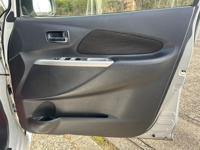 デイズ ハイウェイスター　Ｊ　バックカメラ　ＨＩＤ　電動格納ミラー　ベンチシート　ＣＶＴ　ＡＢＳ　ミュージックプレイヤー接続可　アルミホイール　衝突安全ボディ　エアコン　パワーステアリング　パワーウィンドウ　運転席エアバッグ（53枚目）