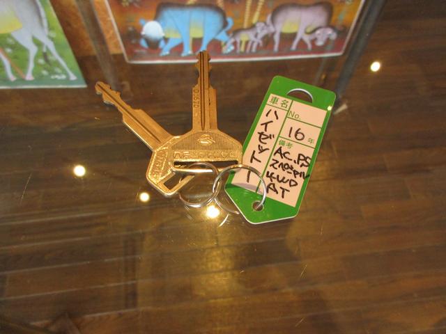 キャリイトラック 　トラック６６０ＫＣエアコン・パワステ３方開　オートマ車／ＡＣ／ＰＳ／車検２年／中古スタッドレス＆ホイール付（15枚目）