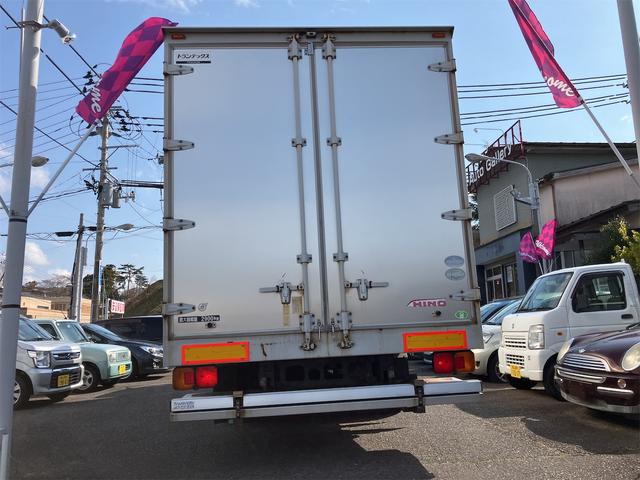 ヒノレンジャー 　アルミバンロング　ＭＴ　後輪ダブル　ドライブレコーダー　ＥＴＣ　バックカメラ　アイドリングストップ　電動格納ミラー　エアコン　パワーウィンドウ　室内ベッド付き　格納パワーゲート（15枚目）