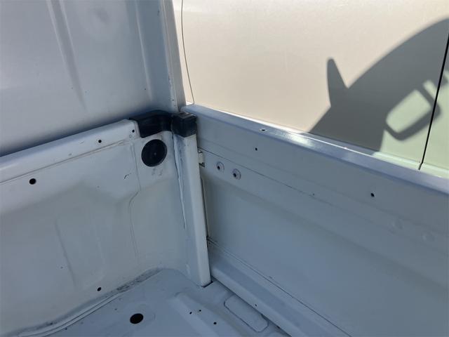 キャリイトラック  MT エアコン パワーステアリング(25枚目)