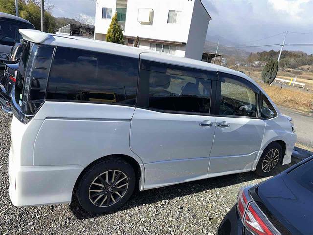 �s�u�t���̎ԂƂȂ��Ă���܂��B���}���̑҂����ԂȂǂƂĂ������ɗ����܂��B