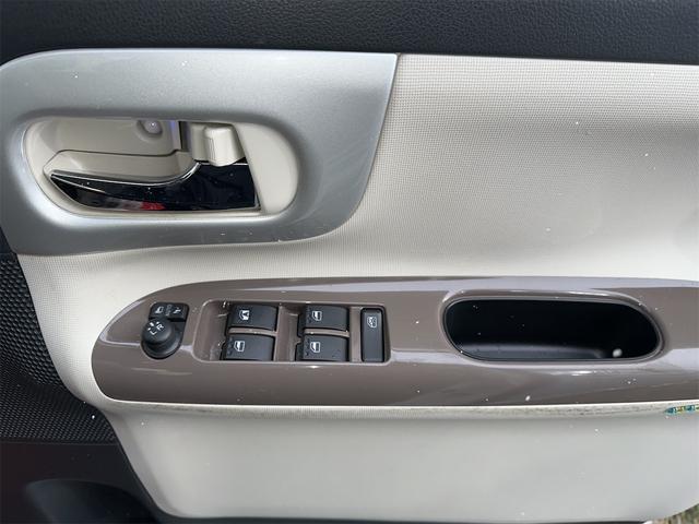 ムーヴキャンバス Ｘリミテッドメイクアップ　ＳＡＩＩ　ＥＴＣ　バックカメラ　両側電動スライドドア　ＴＶ　クリアランスソナー　衝突被害軽減システム　スマートキー　アイドリングストップ　電動格納ミラー　ベンチシート　ＣＶＴ　盗難防止システム　ＡＢＳ　ＥＳＣ（15枚目）