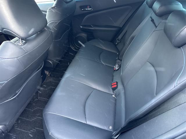 プリウス Ａツーリングセレクション　ＥＴＣ　クリアランスソナー　レーンアシスト　オートクルーズコントロール　パークアシスト　衝突被害軽減システム　ＴＶ　アルミホイール　オートマチックハイビーム　オートライト　ＬＥＤヘッドランプ　ＣＶＴ（22枚目）