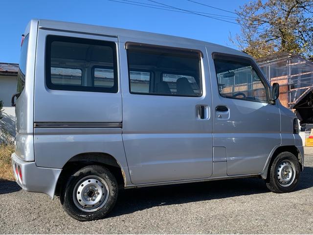 クリッパーバン ＤＸ　切替４ＷＤ　５速マニュアル　車検令和９年１２月２０日　軽バン！ケッパコ（5枚目）