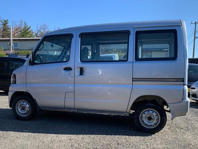 クリッパーバン ＤＸ　切替４ＷＤ　５速マニュアル　車検令和９年１２月２０日　軽バン！ケッパコ（8枚目）