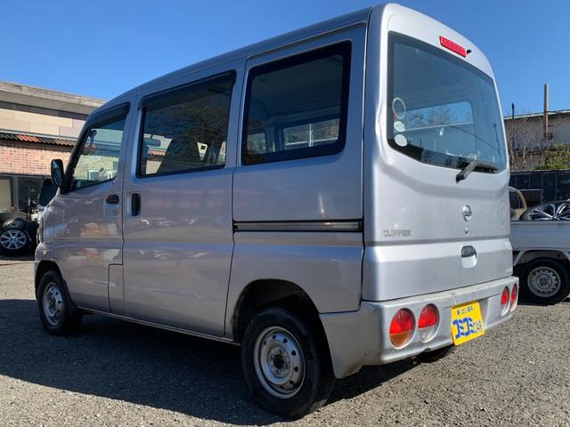 クリッパーバン ＤＸ　切替４ＷＤ　５速マニュアル　車検令和９年１２月２０日　軽バン！ケッパコ（11枚目）
