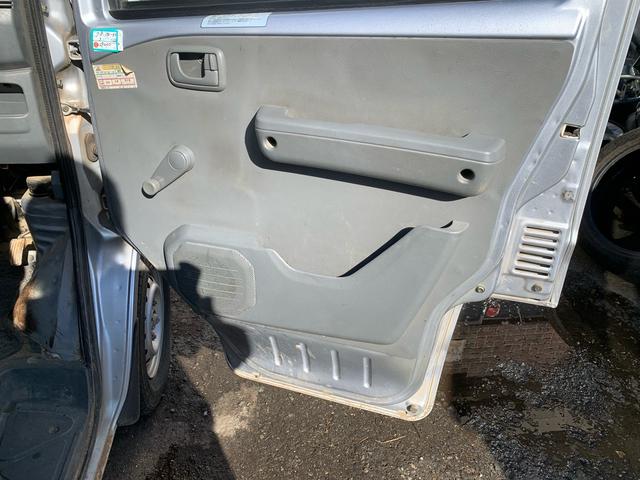 クリッパーバン ＤＸ　切替４ＷＤ　５速マニュアル　車検令和９年１２月２０日　軽バン！ケッパコ（12枚目）