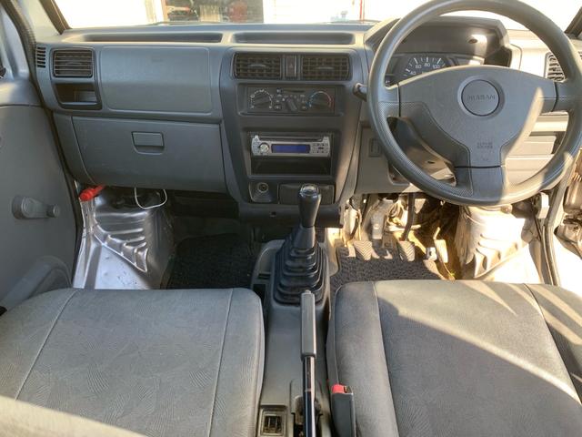 クリッパーバン ＤＸ　切替４ＷＤ　５速マニュアル　車検令和９年１２月２０日　軽バン！ケッパコ（13枚目）