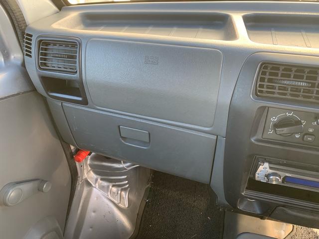 クリッパーバン ＤＸ　切替４ＷＤ　５速マニュアル　車検令和９年１２月２０日　軽バン！ケッパコ（19枚目）