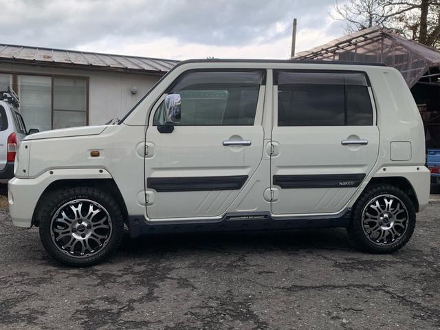 ネイキッド Ｇ　車検令和９年１１月！５速マニュアル！マジカルギア（5枚目）