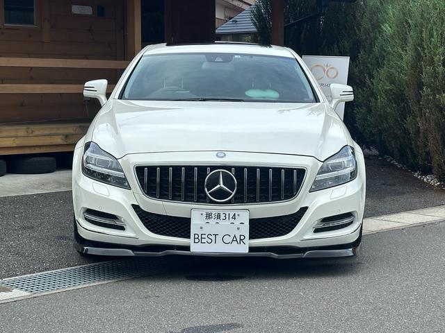 ＣＬＳクラス ＣＬＳ３５０　サンルーフ！！禁煙車！！インテリジェントキー！！プッシュスタート！！内外装クリーニング済み！！ＴＶキット！！パワートランク！！ＥＴＣ！！社外グリル！！フロントスポイラー！！ＡＭＧ純正オプションアルミ！（15枚目）