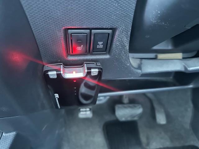 デリカD:2 X ワンオーナー!!4WD!!インテリジェントキー!!社外ナビゲーション!!ETC!!禁煙車両!!内外装クリーニング済み!!(10枚目)