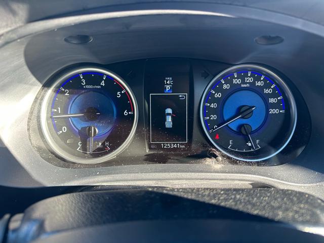 ハイラックス Ｚ　ワンオーナー！禁煙車！構造変更済み！リフトアップ（ビルシュタイン）！ブロックタイヤ！ヒッチメンバー！前後ドラレコ！社外ナビ！ＷＰＦフォグ！バックカメラ！内外装クリーニング済み！（8枚目）