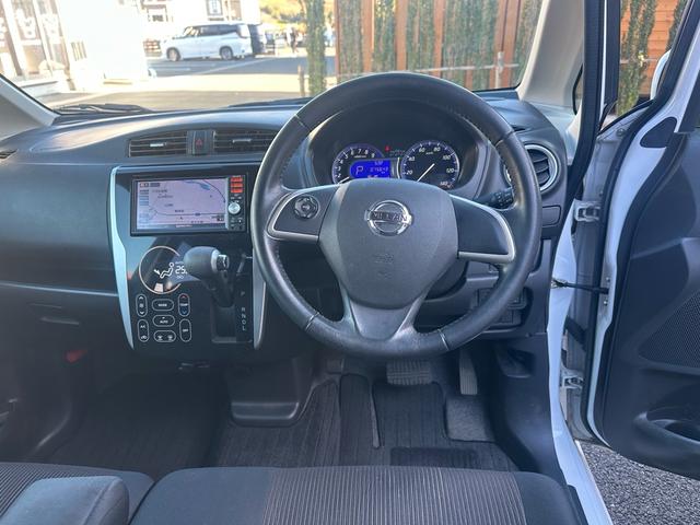 デイズ ハイウェイスター　Ｇ　禁煙車！！純正ナビゲーション！！バックカメラ！！インテリジェントキー！！アイドリングストップ！！シートヒーター！！衝突安全ボディ！！内外装クリーニング済み！！（7枚目）