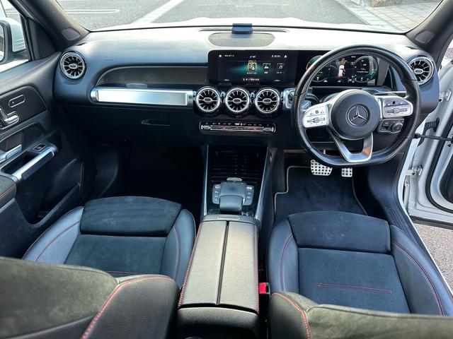 ＧＬＢ ＧＬＢ２００ｄ　ＡＭＧライン　ワンオーナー！！禁煙車！！純正ナビゲーション！！アラウンドビュー！！パドルシフト！！ディーゼルターボ！！パワートランク！！内外装クリーニング済み！！ドライブレコーダー！！スペアキー！！（2枚目）