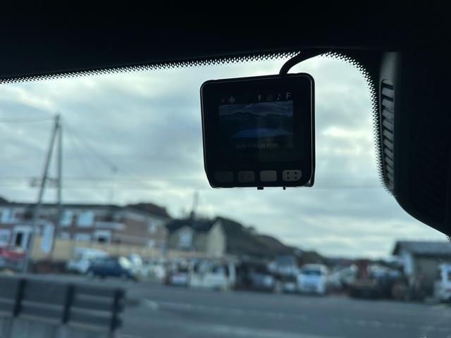 ＧＬＢ ＧＬＢ２００ｄ　ＡＭＧライン　ワンオーナー！！禁煙車！！純正ナビゲーション！！アラウンドビュー！！パドルシフト！！ディーゼルターボ！！パワートランク！！内外装クリーニング済み！！ドライブレコーダー！！スペアキー！！（14枚目）