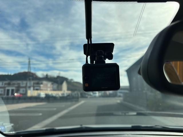 ２００８ プレミアム　ワンオーナー！！ペット乗車歴あり！！キーレス！！パドルシフト！！クルーズコントロール！！ＥＴＣ！！前後ドライブレコーダー！！ハーフレザーシート！！純正ナビゲーション！！地デジ！！内外装クリーニング済み（14枚目）