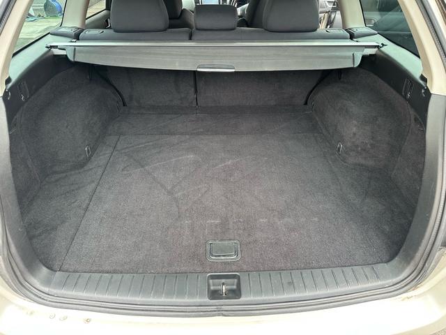 レガシィツーリングワゴン ２．０ｉ　アドバンテージライン　インテリジェントキー！！パドルシフト！！純正ナビゲーション！！ＥＴＣ！！内外装クリーニング済み！！４ＷＤ！！（5枚目）