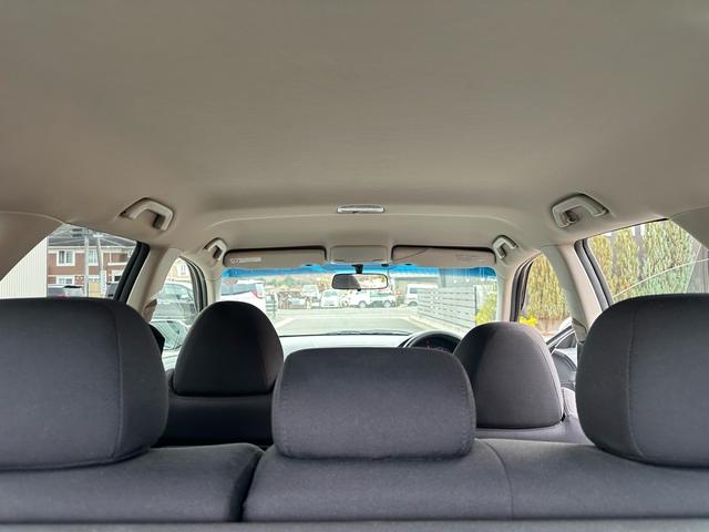 レガシィツーリングワゴン ２．０ｉ　アドバンテージライン　インテリジェントキー！！パドルシフト！！純正ナビゲーション！！ＥＴＣ！！内外装クリーニング済み！！４ＷＤ！！（6枚目）