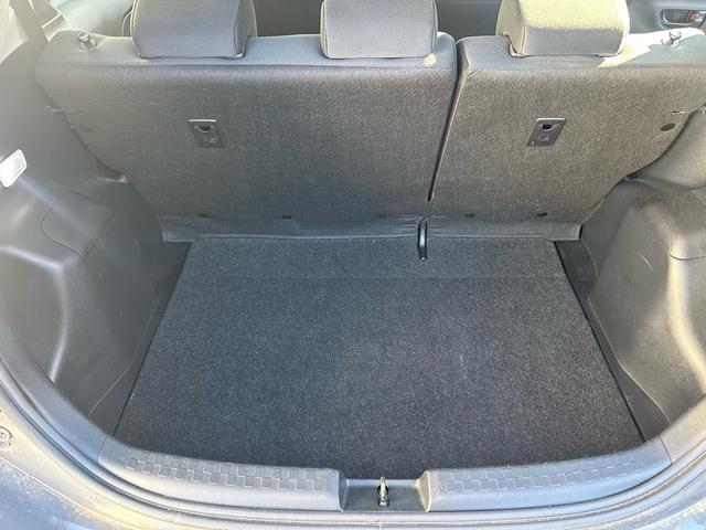 アクア S スマートキー!!内外装クリーニング済み!!スペアキー!!ドライブレコーダー!!ETC!!禁煙車!!純正ナビゲーション!!バックカメラ!!地デジ!!(5枚目)