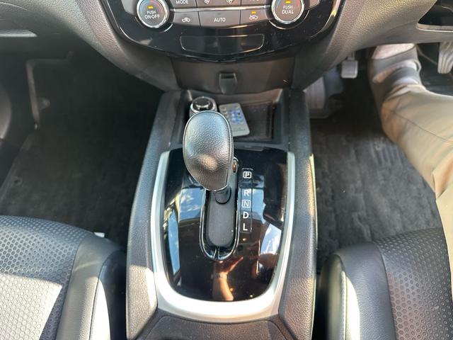 エクストレイル 20X エマージェンシーブレーキパッケージ ワンオーナー!!禁煙車!!パワーバックドア!!社外ナビゲーション!!バックカメラ!!ETC!!防水シート!!ヘッドレストモニター!!内外装クリーニング済み!!(13枚目)