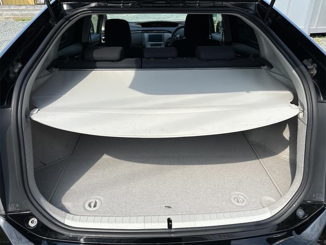 プリウス Ｓ　モデリスタエアロ　カローラツーリング純正１７インチホイール　ＥＴＣ　バックカメラ　ナビ　ＴＶ　オートライト　ＨＩＤ　ＣＶＴ　スマートキー　電動格納ミラー　盗難防止システム　Ｂｌｕｅｔｏｏｔｈ（39枚目）