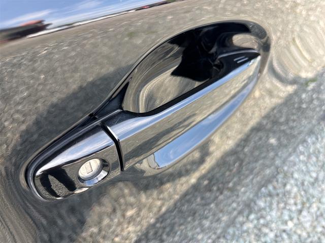 プリウス Ｓ　モデリスタエアロ　カローラツーリング純正１７インチホイール　ＥＴＣ　バックカメラ　ナビ　ＴＶ　オートライト　ＨＩＤ　ＣＶＴ　スマートキー　電動格納ミラー　盗難防止システム　Ｂｌｕｅｔｏｏｔｈ（40枚目）