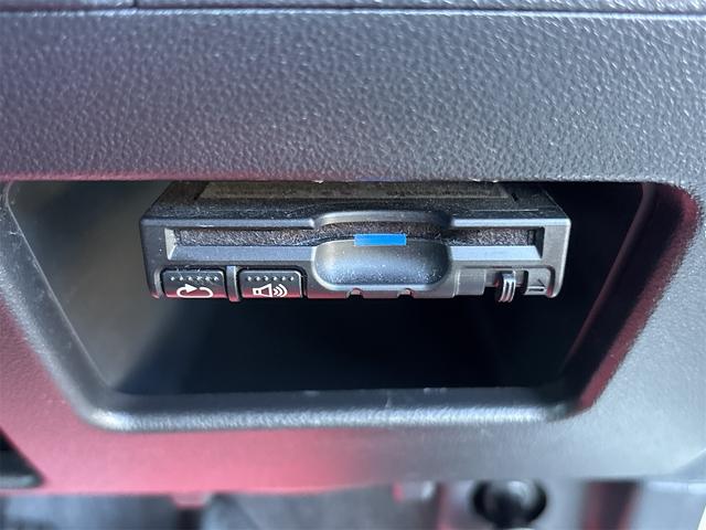 タント カスタムＲＳ　トップエディションＳＡＩＩ　ドライブレコーダー　ＥＴＣ　バックカメラ　両側電動スライドドア　ナビ　ＴＶ　衝突被害軽減システム　オートライト　ＬＥＤヘッドランプ　スマートキー　アイドリングストップ　電動格納ミラー　ベンチシート（7枚目）