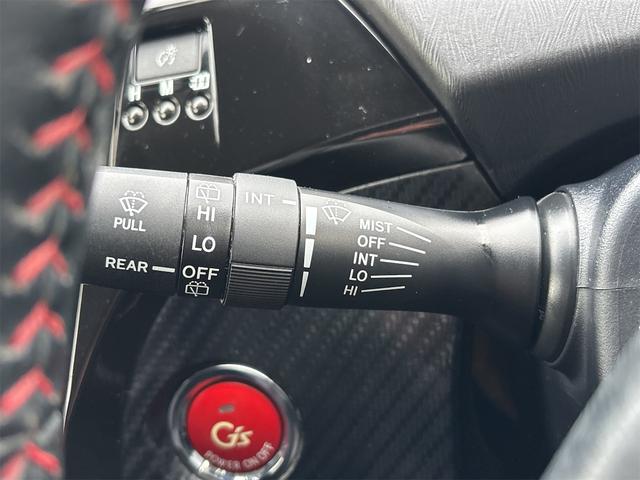 プリウス Ｓツーリングセレクション・Ｇ’ｓ　ＥＴＣ　バックカメラ　ＴＶ　アルミホイール　オートライト　ＣＶＴ　スマートキー　電動格納ミラー　エアコン　パワーステアリング　パワーウィンドウ（8枚目）