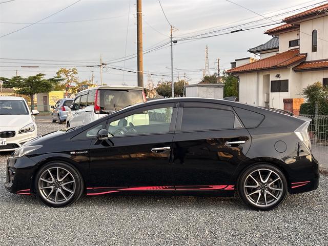 プリウス Ｓツーリングセレクション・Ｇ’ｓ　ＥＴＣ　バックカメラ　ＴＶ　アルミホイール　オートライト　ＣＶＴ　スマートキー　電動格納ミラー　エアコン　パワーステアリング　パワーウィンドウ（15枚目）