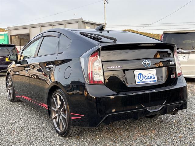 プリウス Ｓツーリングセレクション・Ｇ’ｓ　ＥＴＣ　バックカメラ　ＴＶ　アルミホイール　オートライト　ＣＶＴ　スマートキー　電動格納ミラー　エアコン　パワーステアリング　パワーウィンドウ（16枚目）