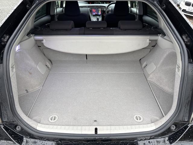 プリウス Ｓツーリングセレクション・Ｇ’ｓ　ＥＴＣ　バックカメラ　ＴＶ　アルミホイール　オートライト　ＣＶＴ　スマートキー　電動格納ミラー　エアコン　パワーステアリング　パワーウィンドウ（18枚目）