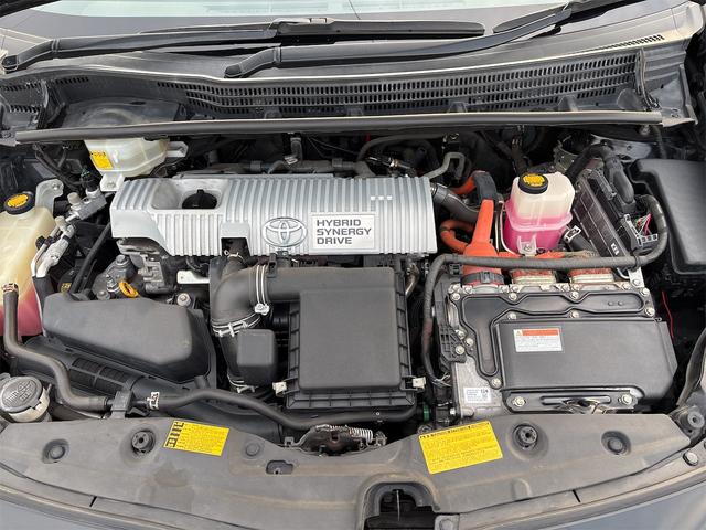 プリウス Ｓツーリングセレクション・Ｇ’ｓ　ＥＴＣ　バックカメラ　ＴＶ　アルミホイール　オートライト　ＣＶＴ　スマートキー　電動格納ミラー　エアコン　パワーステアリング　パワーウィンドウ（19枚目）