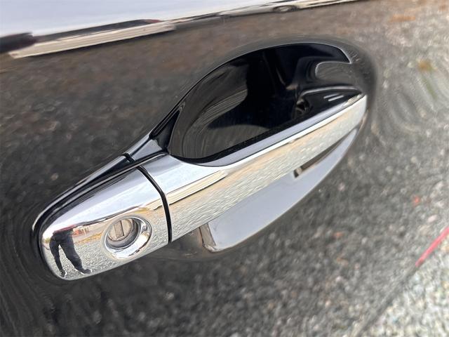 プリウス Ｓツーリングセレクション・Ｇ’ｓ　ＥＴＣ　バックカメラ　ＴＶ　アルミホイール　オートライト　ＣＶＴ　スマートキー　電動格納ミラー　エアコン　パワーステアリング　パワーウィンドウ（24枚目）