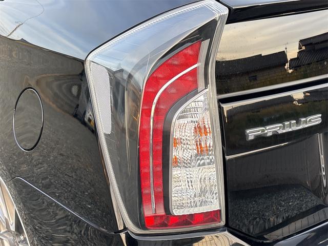 プリウス Ｓツーリングセレクション・Ｇ’ｓ　ＥＴＣ　バックカメラ　ＴＶ　アルミホイール　オートライト　ＣＶＴ　スマートキー　電動格納ミラー　エアコン　パワーステアリング　パワーウィンドウ（44枚目）