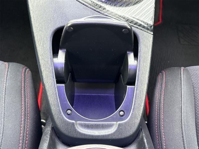 プリウス Ｓツーリングセレクション・Ｇ’ｓ　ＥＴＣ　バックカメラ　ＴＶ　アルミホイール　オートライト　ＣＶＴ　スマートキー　電動格納ミラー　エアコン　パワーステアリング　パワーウィンドウ（50枚目）