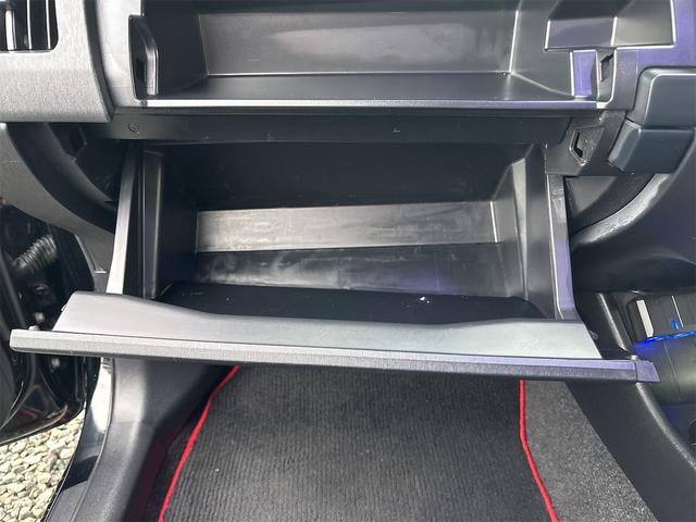 プリウス Ｓツーリングセレクション・Ｇ’ｓ　ＥＴＣ　バックカメラ　ＴＶ　アルミホイール　オートライト　ＣＶＴ　スマートキー　電動格納ミラー　エアコン　パワーステアリング　パワーウィンドウ（60枚目）