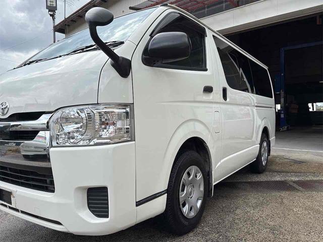 レジアスエースバン ＤＸ　ＧＬパッケージ　４ＷＤ　リアクーラー　リアヒーター　バックカメラ　ＴＶ　衝突被害軽減システム　両側スライドドア　オートマチックハイビーム　キーレスエントリー　電動格納ミラー　ＥＳＣ　パワーウィンドウ　運転席エアバッグ（22枚目）