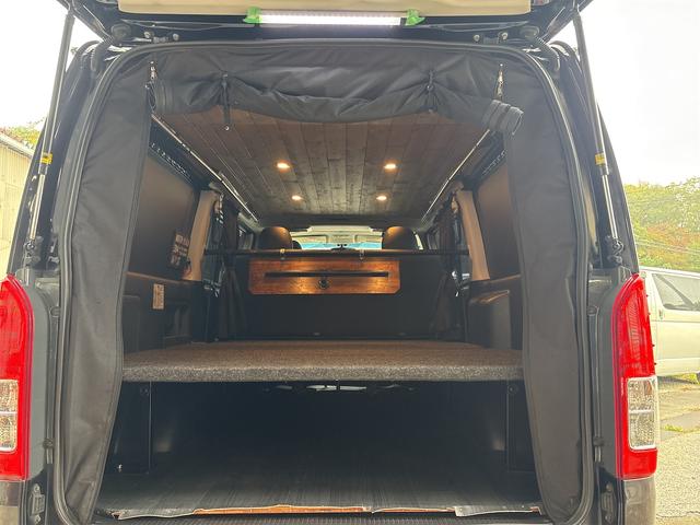 ハイエースバン スーパーGL ダークプライム 4WD ナビ バックカメラ TV ETC AC100V 両側スライドドア スマートキー AT アルミホイール エアコン パワーウィンドウ 運転席エアバッグ 助手席エアバッグ(20枚目)